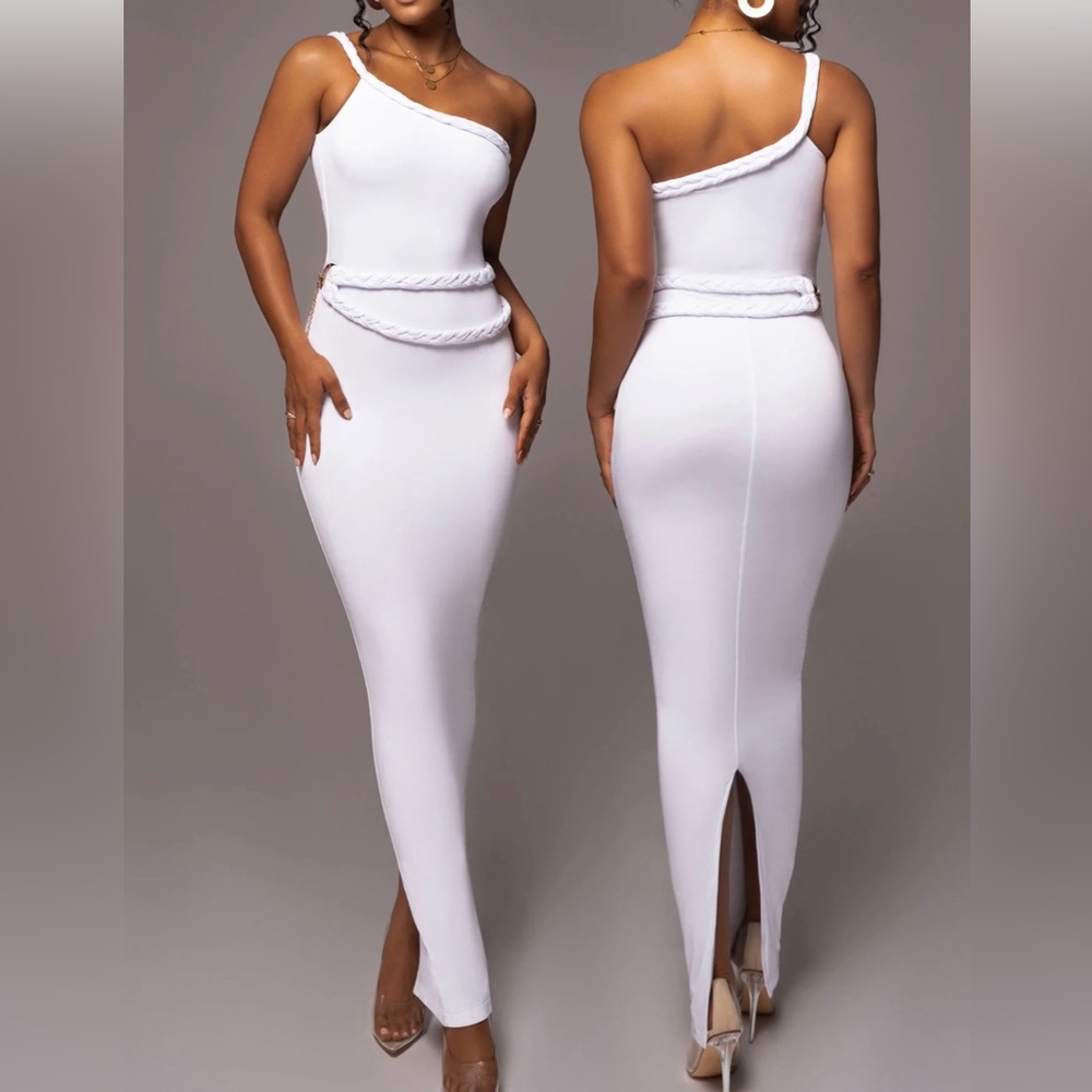 Ivory Maxi Dress. Brand- JLUXLABEL Size-L
